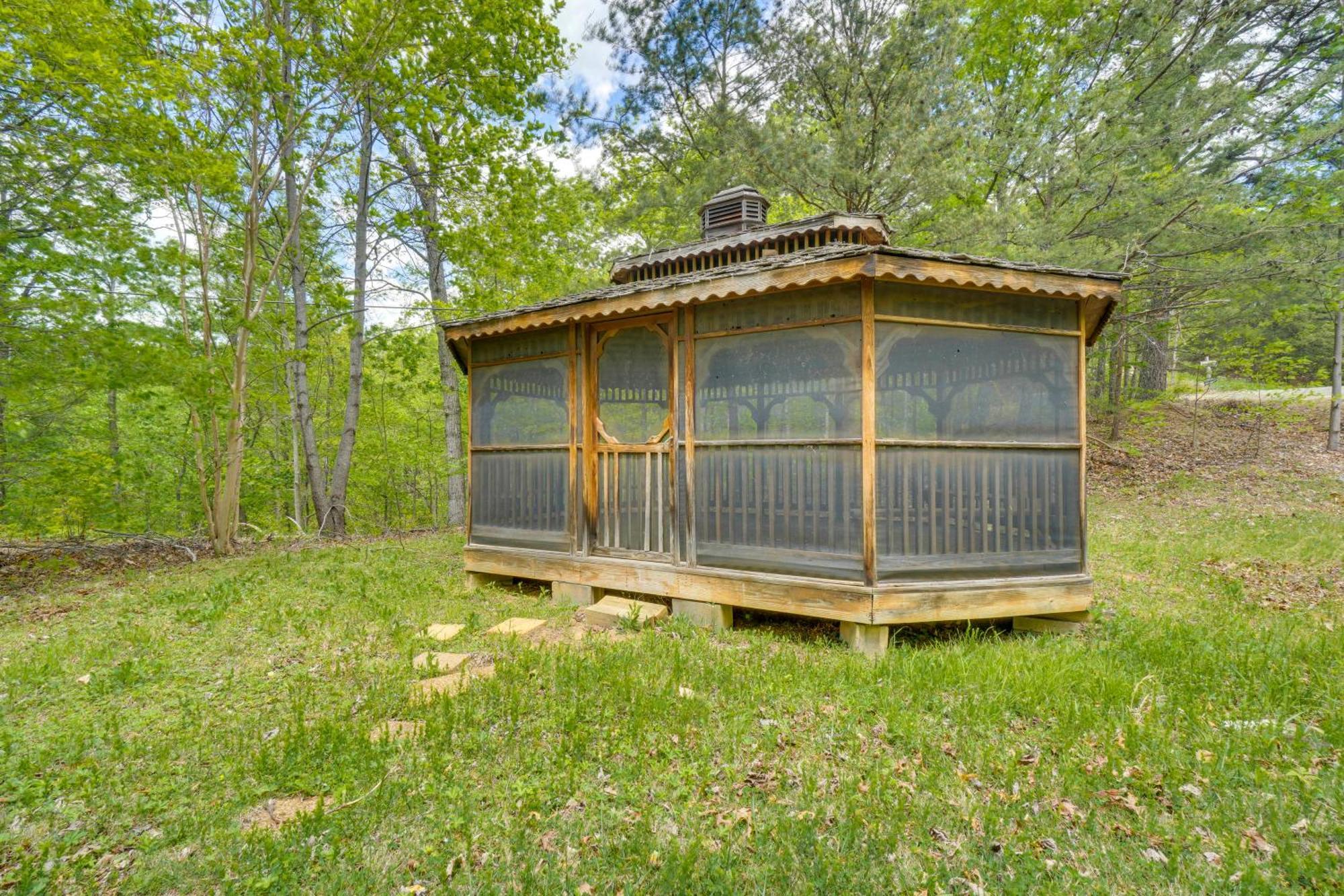 Gatlinburg Cabin With Hot Tub About 11 Miles To Downtown Exterior foto